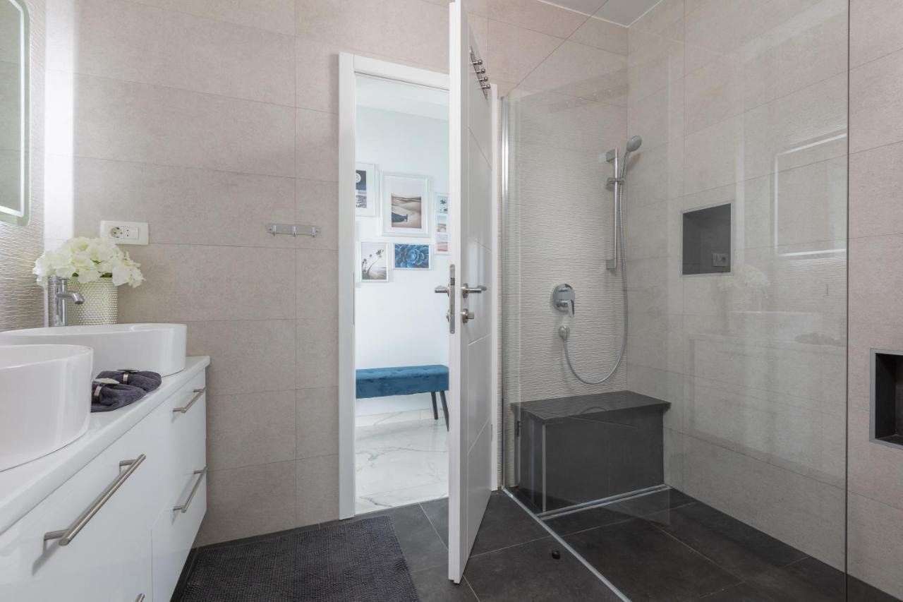 Luxury Holiday Home Dioniz Podgora Pokoj fotografie