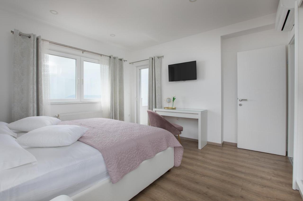Luxury Holiday Home Dioniz Podgora Pokoj fotografie